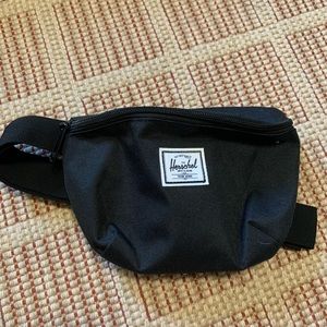 NWOT Hershel Supply Fourteen Bum Bag